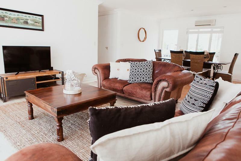 One On Gray Apartment Knysna Exterior foto